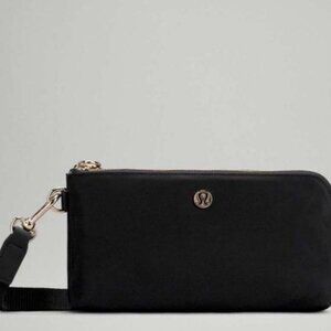 LULULEMON  Black Wallet Clutch purse